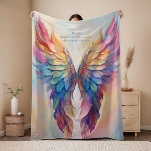 ✨ jemné flyšové deky – mäkkosť, ktorá pohladí dušu ✨ Zababuš sa o nebesky jemnej flyšovej deky, ktorá ti prinesie teplo, pohodlie a kúsok každodennej radosti. Naše deky sú vyrobené z mimoriadne príjemného a hebkého materiálu, ktorý je ideálny na jesenné večery, zimné rána aj na chvíle oddychu pri čaji či obľúbenej knihe. 💗 prečo si ju zamiluješ? jemný a príjemný materiál, ktorý je šetrný k pokožke teplučká a ľahká – perfektne hreje, no nie je ťažká krásne dizajny, ktoré oživia každú izbu ideálna na gauč, posteľ aj ako štýlový doplnok do interiéru 📏 dostupné veľkosti M – 100 × 150 cm ideálna na osobné zabalenie, detskú posteľ alebo ako elegantná prehozová dekoračka L – 150 × 200 cm extra pohodlná veľkosť na prikrytie celej postele alebo pre dvoch pri filme